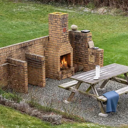 Feriehus Stunning In